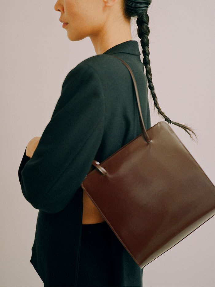 Fane Redefines the Minimalist Ideal with Its Sensual Handbag